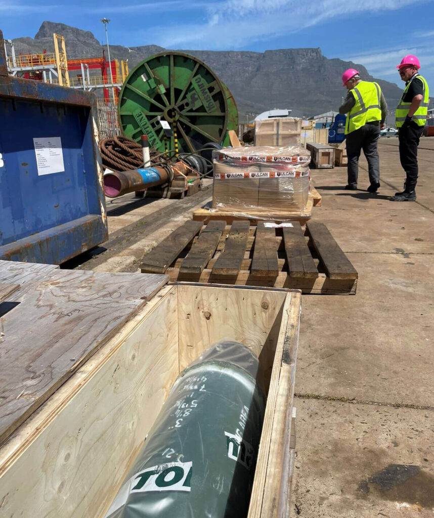 Tomax 9.50 XC in Capetown yard